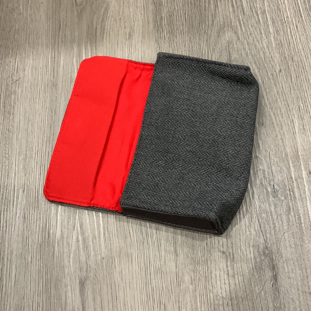 Air Canada business class pouch - Picture 3 of 6